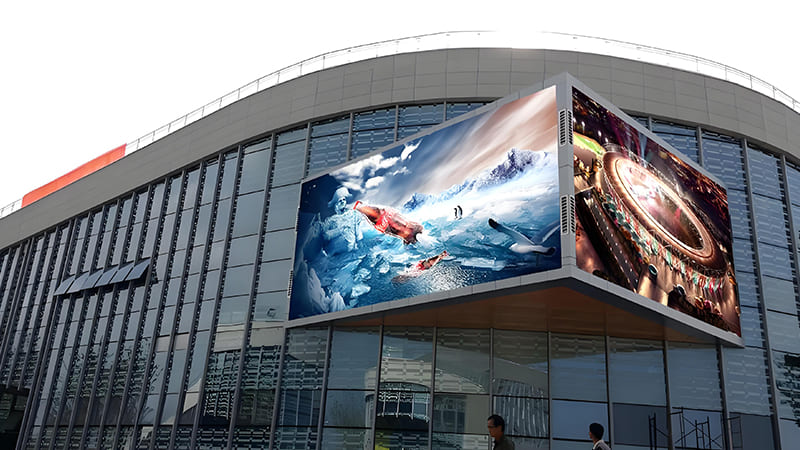 Milestrong's High Brightness Outdoor LED Displays for DOOH Solution with SH Series and SL Series