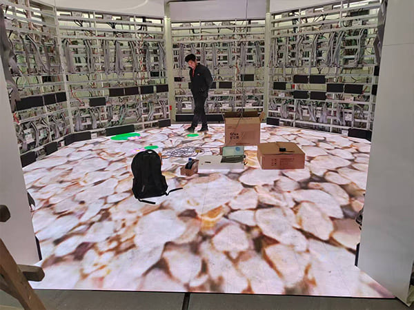 Let's Find Out The Interactive LED Floor Tile Screen System Technical Principle