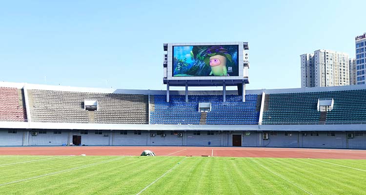 Improving Stadium Visibility with Pole-Mounted Outdoor LED Displays SL Series from MileStrong