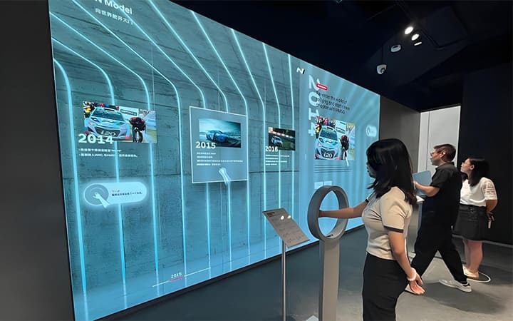 Enhancing Automotive Brand Experiences with the MS Series Indoor LED Display in Showroom and Experience Centers