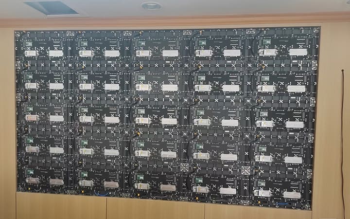 Seamless Integration and Maximum Protection: The Advantages of Embedded Installation with COB LED Displays