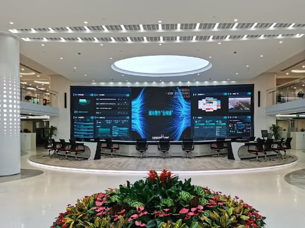 Improving Control Room Visualization with COB LED Display Technology for Seamless