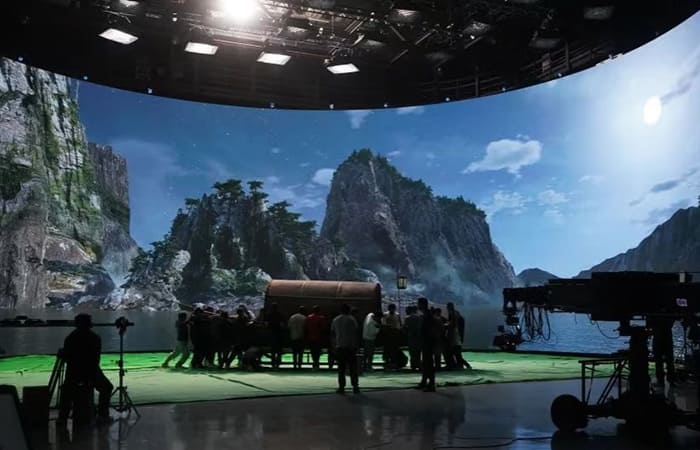 Revolutionizing Film Making through xR LED Display: The New Era of Virtual Shooting Studios