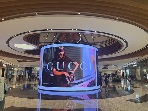 Renovating Mall Areas with Cylinder LED Displays through Flexible Modules