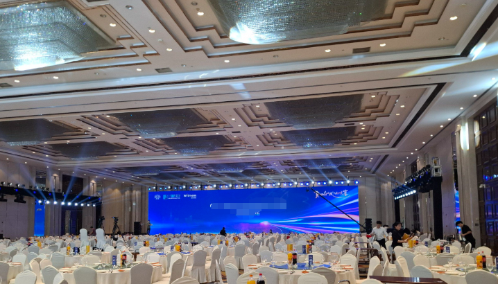 Indoor rental LED display