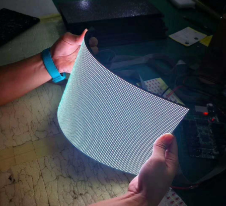 Flexible LED display module