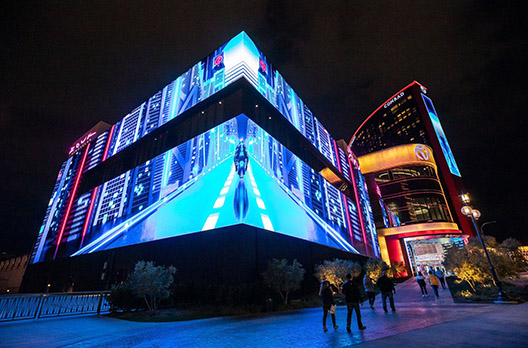 Two-sided Outdoor LED Wall Display With 2D+3D Content In Spain